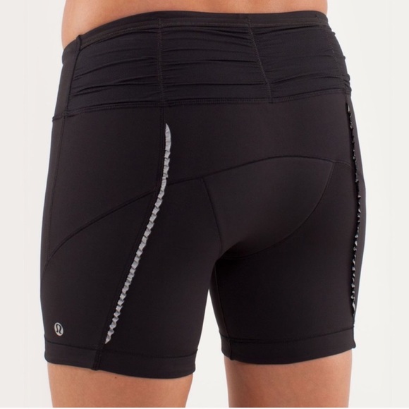 lululemon cycling shorts padded